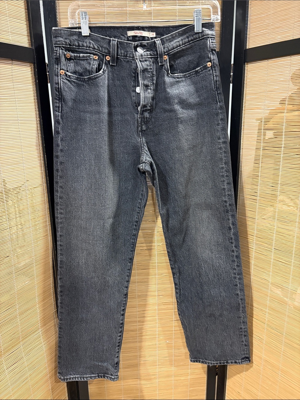 Levi’s Black Washed Jeans - Wedgie straight fit